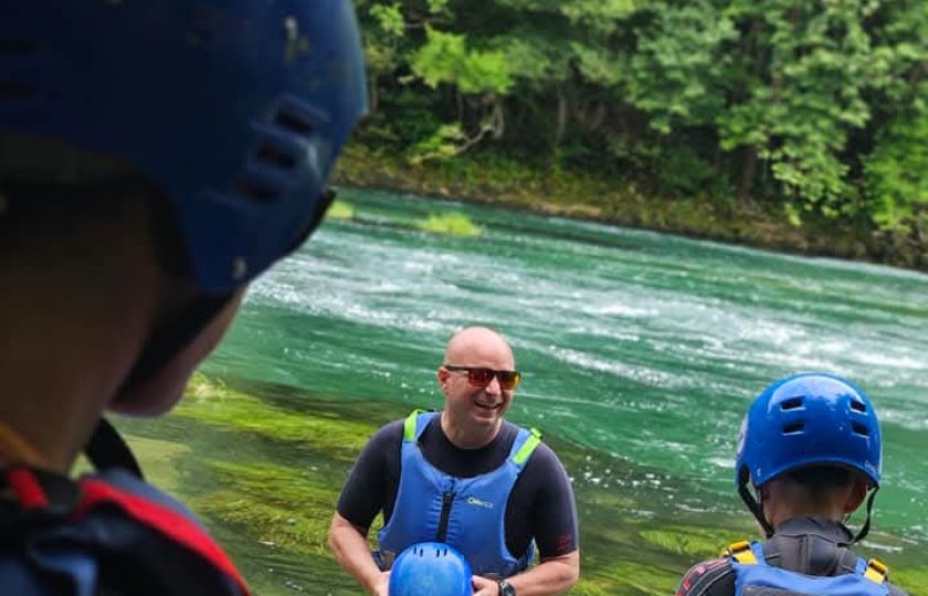 Kako se pripremiti za rafting na Uni – Vodič za nezaboravnu avanturu